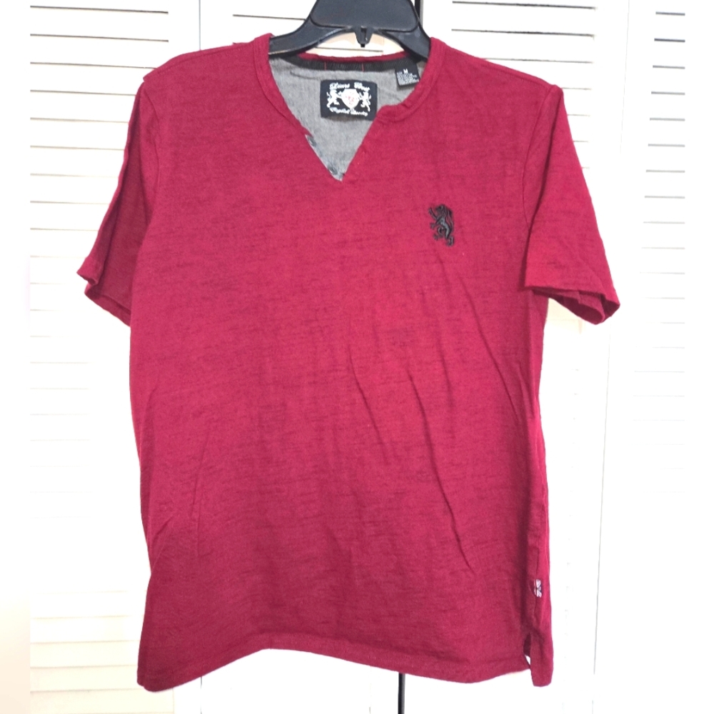 Lions Crest by English Laundry Men's M Heathered V-Neck Shirt
